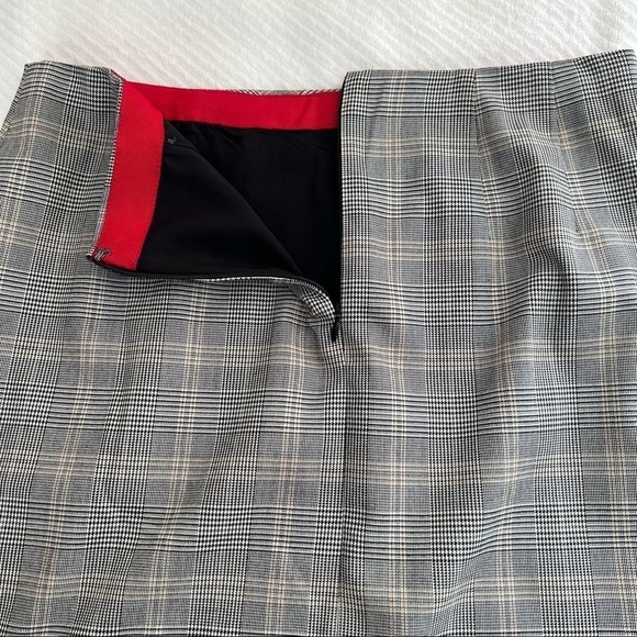 Talbots Plaid Wrap Skirt . Size 6 - Picture 5 of 7